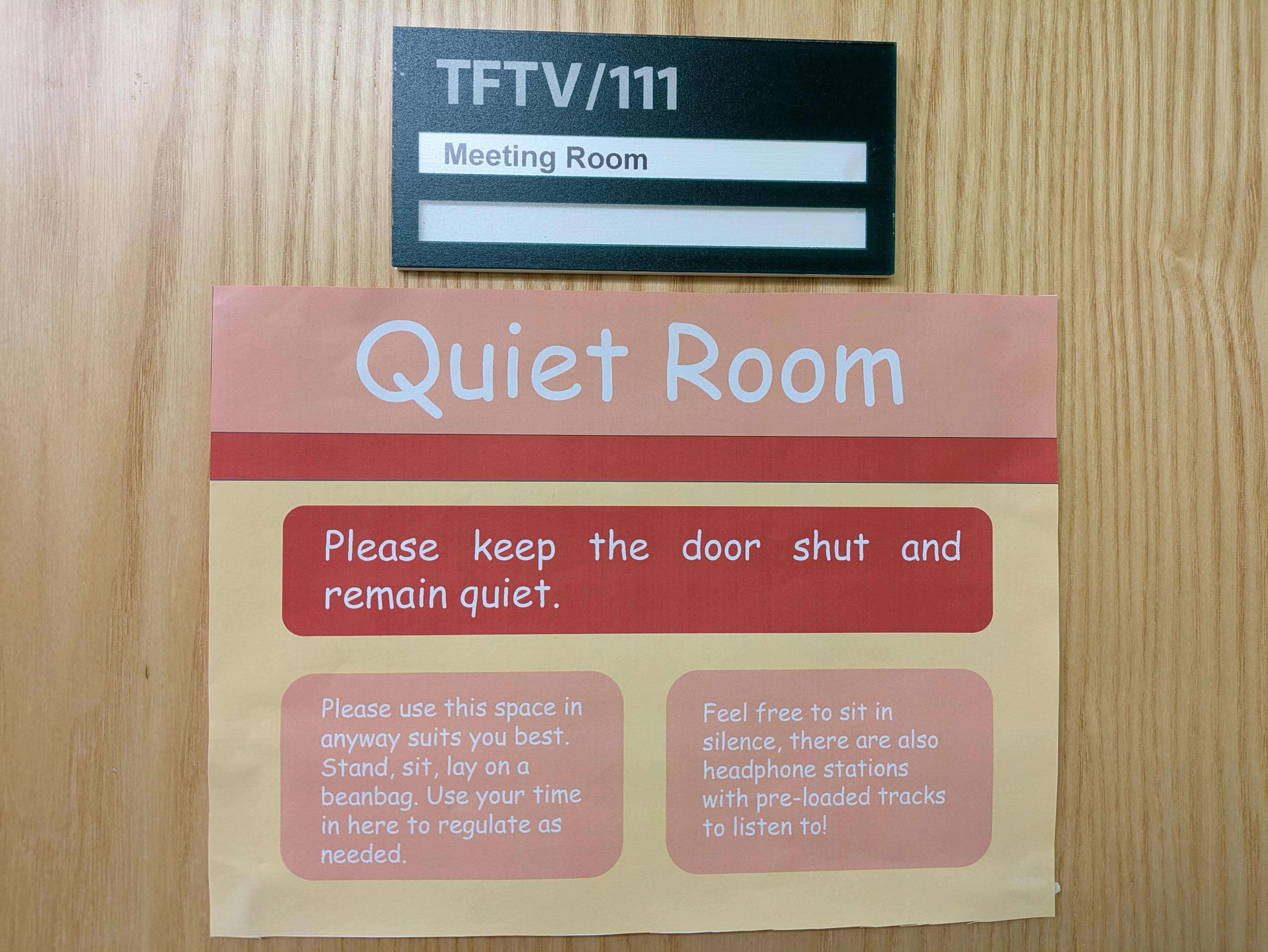 Photo of the room sign.